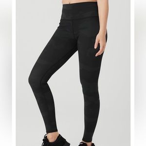 Alo Vapor high waisted legging Camo M